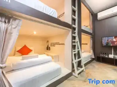 Sleep Walker Poshtel - 58