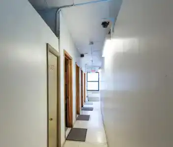 Bowery Grand - 11