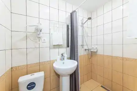 на Восстания 28 - 8