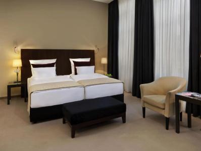 Metropolitan by Flemings - 1