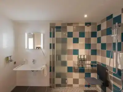 Hampton by Hilton Düsseldorf City Centre - 39
