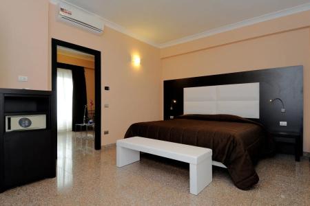 Eh Suites Rome Airport Euro Houses - 8
