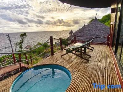 Paree Hut - 63