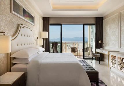 Sheraton Grand Danang Resort - 98