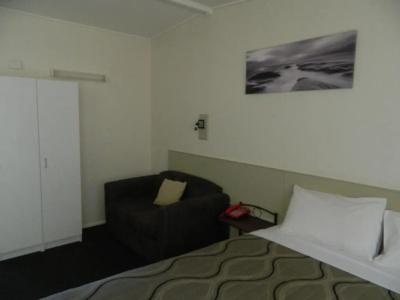 Coachman - 42