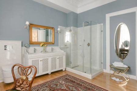 Noble Suites - 163