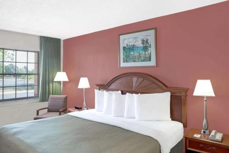 Howard Johnson By Wyndham Ft. Myers Fl - 6