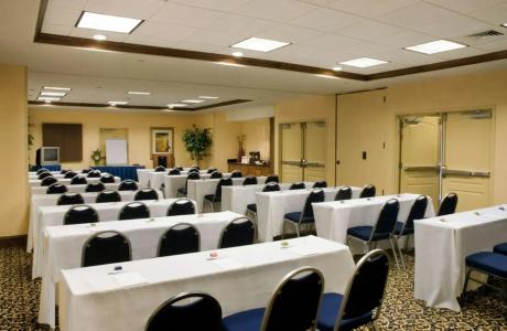 Hampton Inn and Suites South - 41