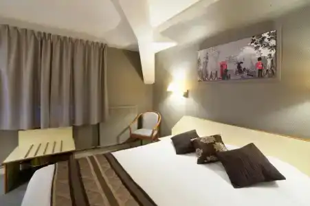 Hôtel Les Tilleuls, Bourges - 43