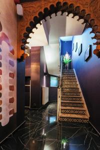 Riad - 18