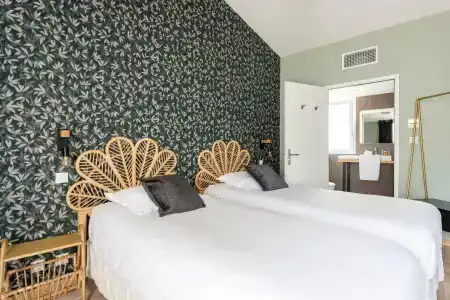 Hôtel Central - 3