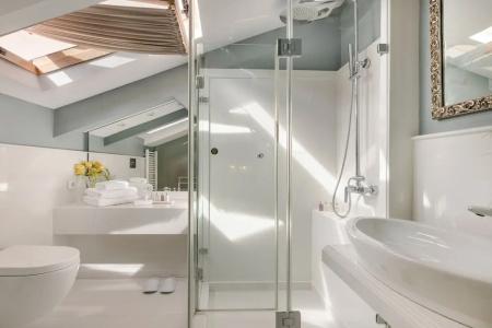 Noble Suites - 143