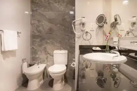 Hawthorn Suites by Wyndham Abu Dhabi City Center - 76
