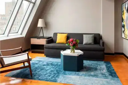 Four Points by Sheraton Manhattan SoHo Village - 49