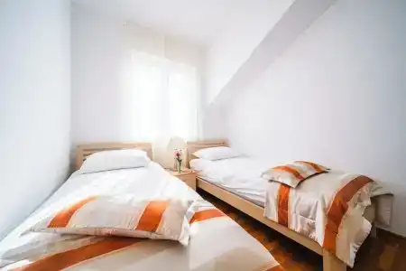 Pervanovo with Free Parking - 195