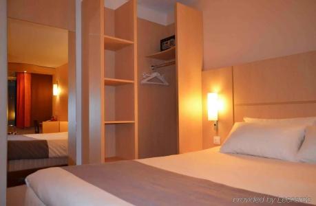 ibis Cannes Centre - 4