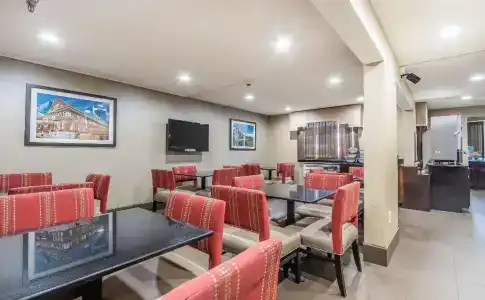 Comfort Inn Nashville West - 18