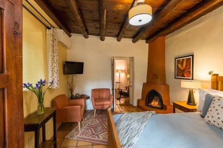 Inn of the Turquoise Bear - 137