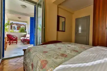 Villa Velzon Guesthouse - 19