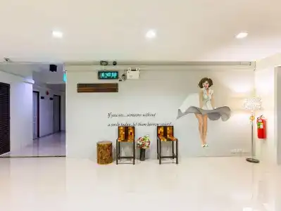 Soho Boutique - 18