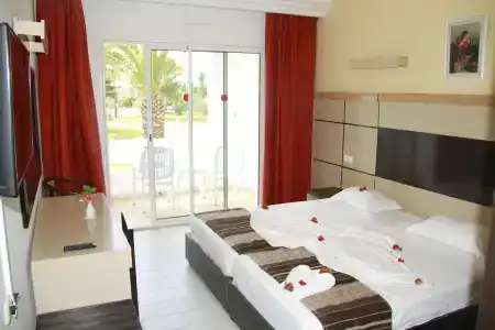 Thapsus Beach Resort - 3