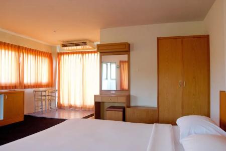 Sichang Shine Khao Resort - 89