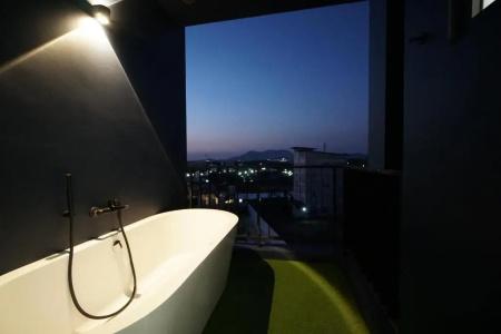 Blu Monkey Hub and Chanthaburi - 11