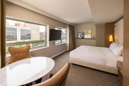 The Statler Dallas, Curio Collection By Hilton - 51