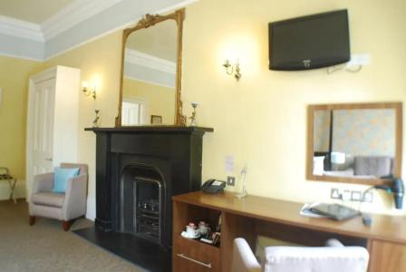 The Salisbury - 115