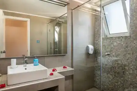Kavos & Suites - 40