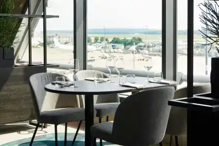 Moxy Cologne Bonn Airport - 19