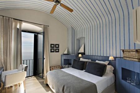 El Far Restaurant - 3