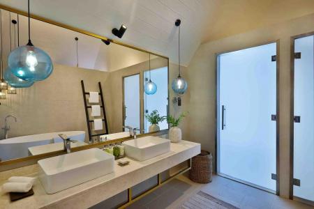 Anantara World Islands Dubai Resort - 8