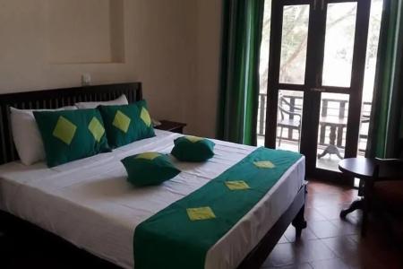 Serendip Stone and Bungalow - 11