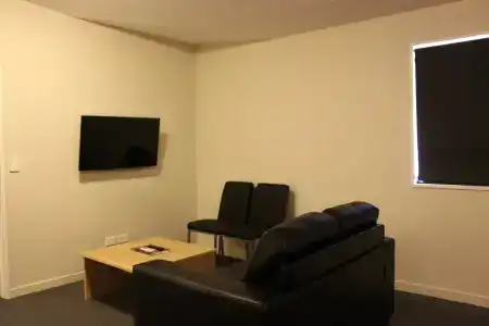 C-Motel - 2