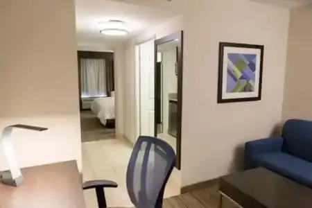 Monte Carlo Inn - 70