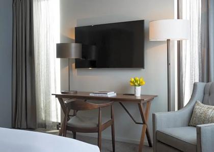 Kimpton Born, An Ihg - 75