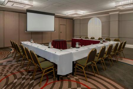 Sheraton Suites Fort Lauderdale at Cypress Creek - 17