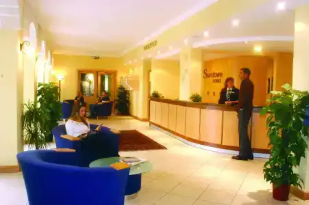 Sundown Court Leisure - 14