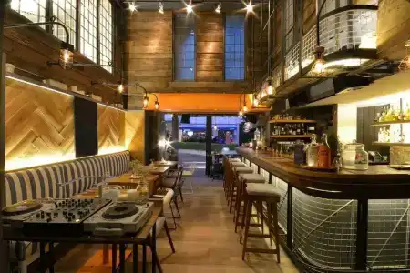 Salil Sukhumvit Soi 11 - 20