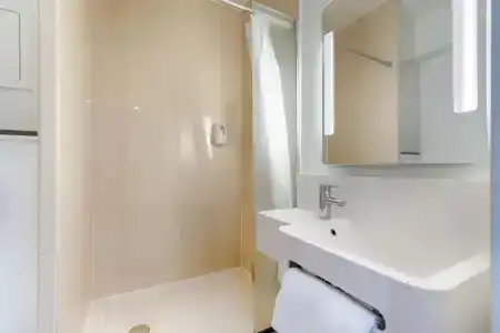 b&b hôTel Marseille Centre La Joliette - 34