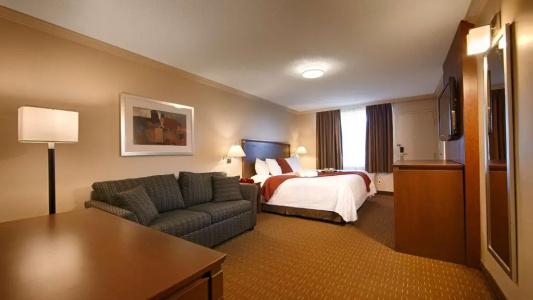 Best Western Plus Guildwood Inn - 40