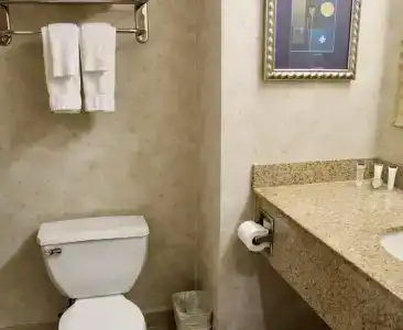 Marco LaGuardia & Suites - 7