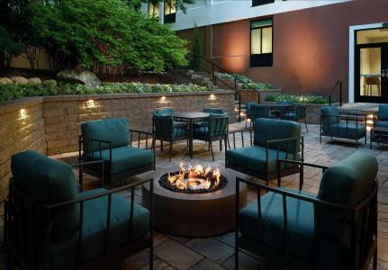 Hilton Garden Inn Atlanta-Buckhead - 14