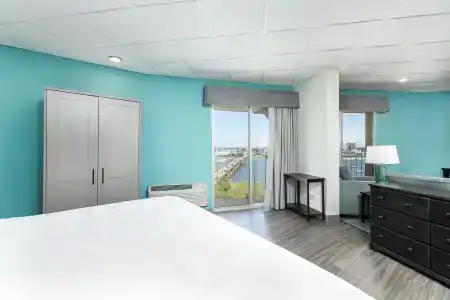 Holiday Inn Charleston-Riverview, An Ihg - 31