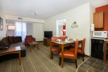 Residence Inn El Paso - 17