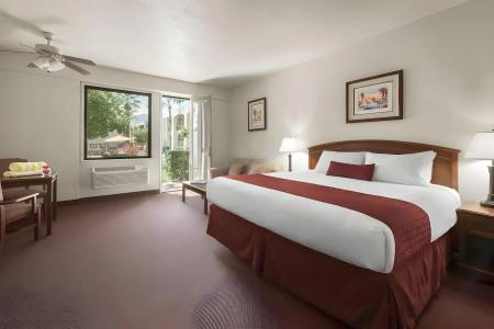Palm Mountain & Spa - 4