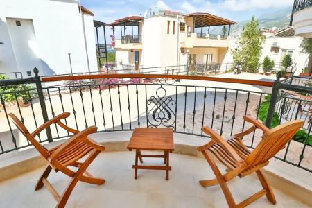 Kaş, merkezde, denize yakın, balkonlu, konforlu apart daireler - 77