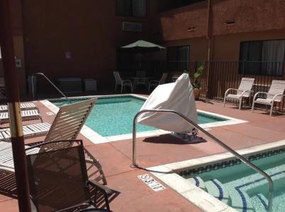 Quality Inn & Suites Oceanside Near Camp Pendleton - 15