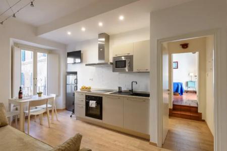 Regis Condo - 203